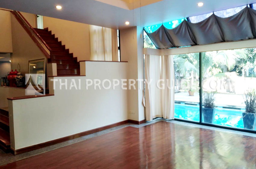 House with Private Pool in Nichada Thani 